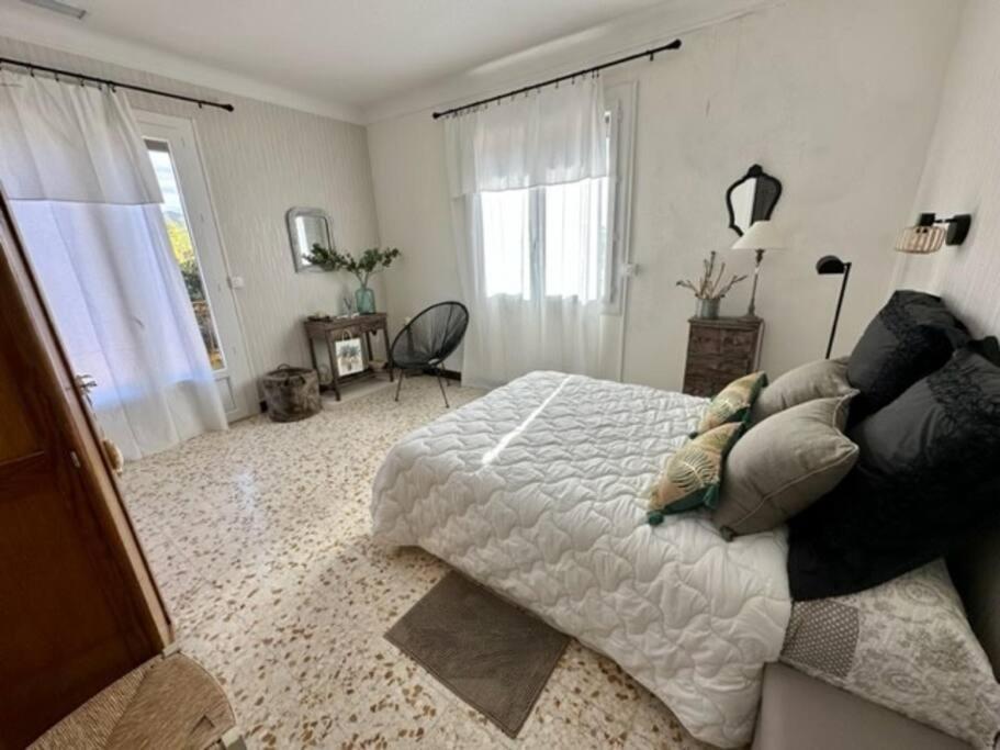 סן-לורן-דה-לה-סלאנק Appartement St Laurent מראה חיצוני תמונה